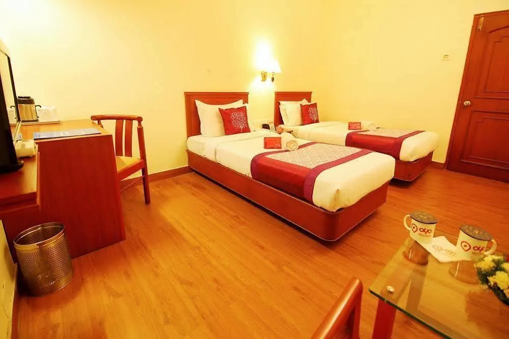 Oyo Rooms Mg Road Durbar Hall Ground Kochi 3*,  India